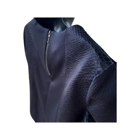 🌸4/$20🌸 Faux Snake Leather Boxy Crop Top - Picture 6 of 14